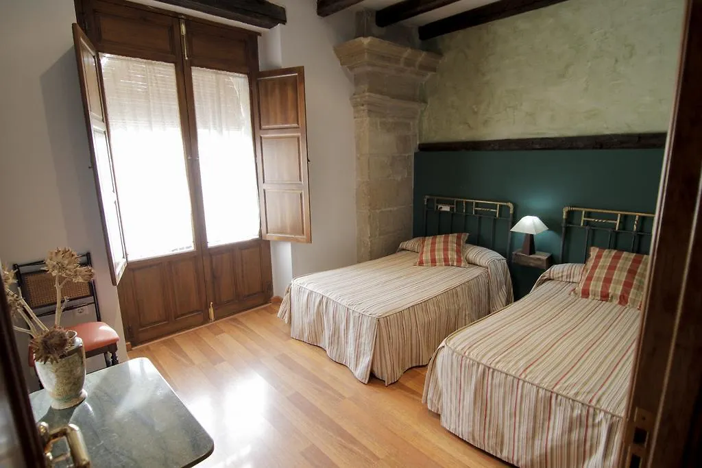 Guest house Vivienda Turistica Yamaries Hotel Ubeda